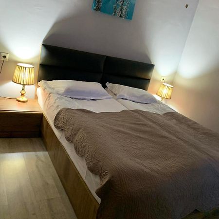 Tetne Qor Guesthouse Mestia Ngoại thất bức ảnh