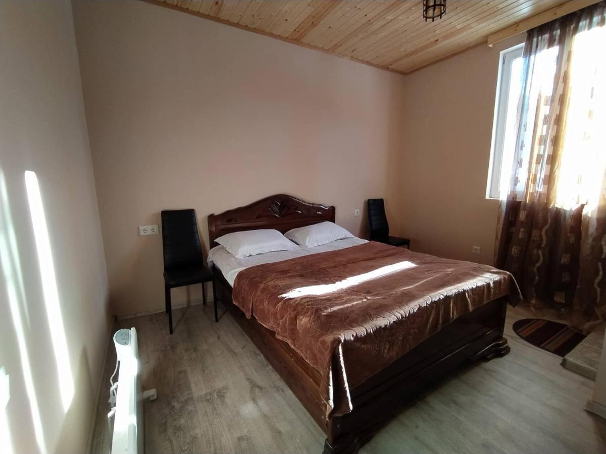 Tetne Qor Guesthouse Mestia Ngoại thất bức ảnh
