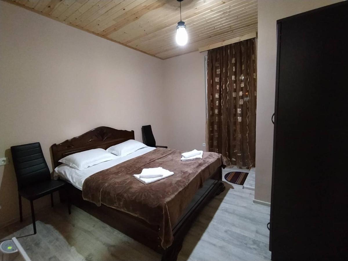 Tetne Qor Guesthouse Mestia Ngoại thất bức ảnh