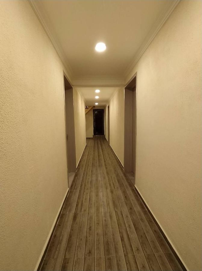 Tetne Qor Guesthouse Mestia Ngoại thất bức ảnh