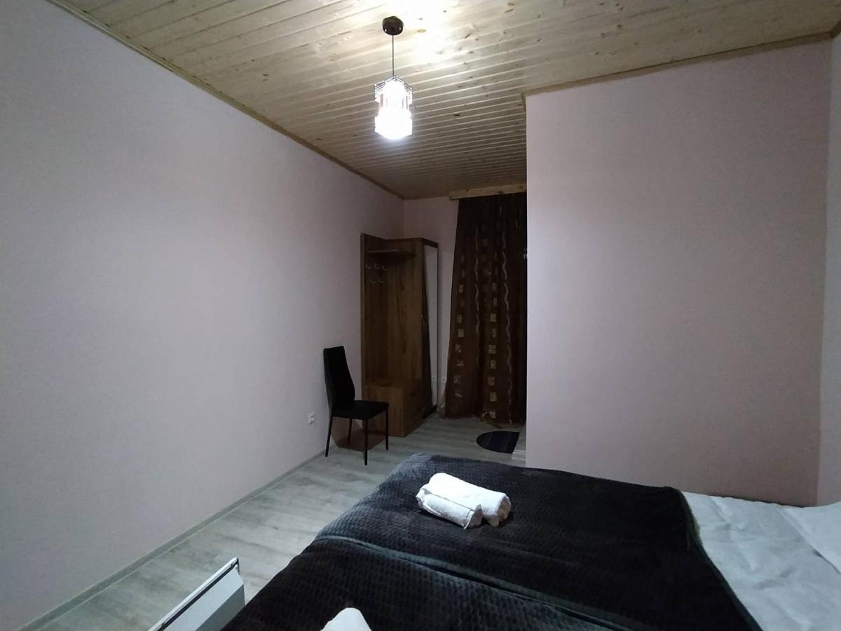 Tetne Qor Guesthouse Mestia Ngoại thất bức ảnh